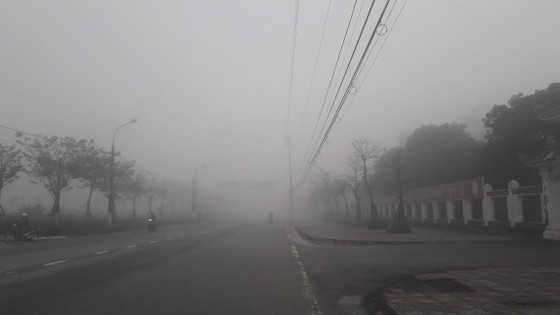 Sương mù phủ kín ở Hà Tĩnh ảnh 7