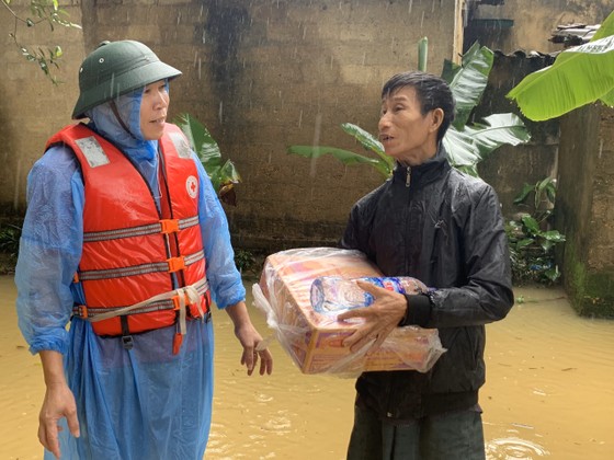 Hà Tĩnh khẩn trương tổ chức sơ tán các hộ dân ở vùng có nguy cơ cao lũ quét, sạt lở đất và ngập lụt sâu ảnh 6