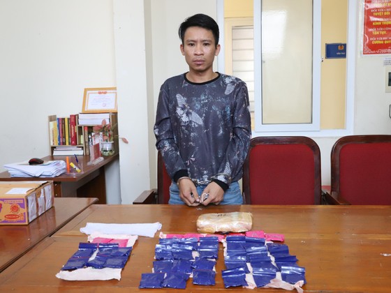 Hà Tĩnh: Bắt giữ đối tượng mua bán gần 8.000 viên ma túy tổng hợp ảnh 3
