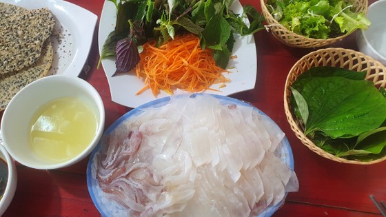 Hà Tĩnh: Mực nhảy Vũng Áng hấp dẫn du khách ảnh 21