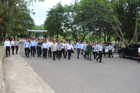 Thủ tướng Chính phủ dâng hương tại Khu di tích lịch sử quốc gia Ngã ba Đồng Lộc ảnh 1