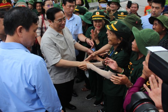 Thủ tướng Chính phủ dâng hương tại Khu di tích lịch sử quốc gia Ngã ba Đồng Lộc ảnh 9