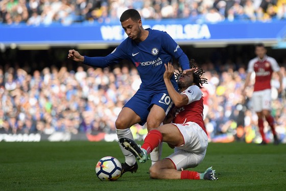 Gặp Arsenal là lần thứ 2 Eden Hazard (trái) ra sân từ ghế dự bị ở Premier League. Ảnh: Getty Images