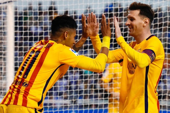 Neymar (trái) và Lionel Messi khi còn khoác chung màu áo của Barcelona. Ảnh: Getty Images  