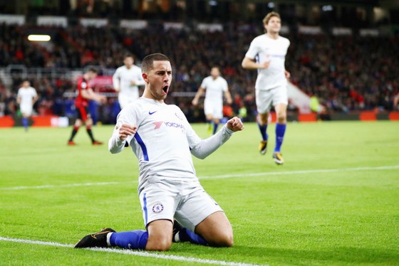 Eden Hazard ghi bàn là 1 trong nhiều tín hiệu lạc quan đang trở lại với Chelsea. Ảnh: Getty Images