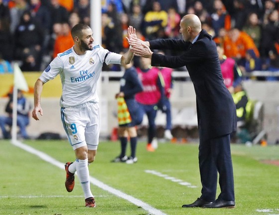 Zidane cần Benzema trở lại vào lúc này. Ảnh Getty Images.