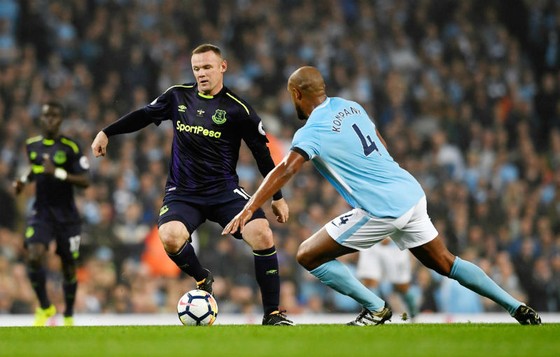 Wayne Rooney khi cùng Everton đối đầu Man.City mùa này. Ảnh: Getty Images