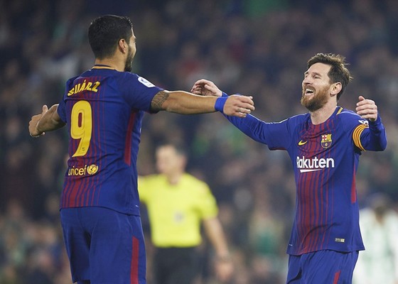 Hiệu suất ghi bàn của Messi và Suarez cao hơn 74 đội bóng tại châu Âu. Ảnh: Getty Images