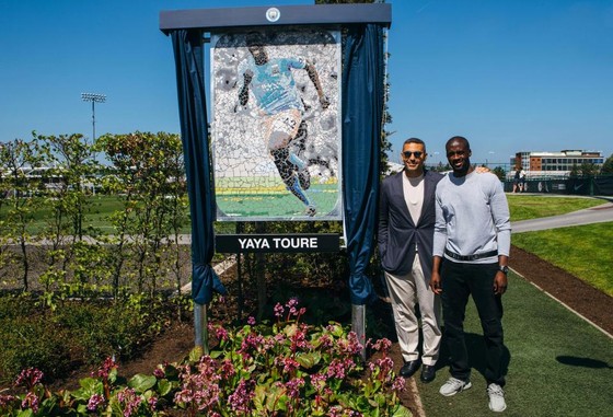 Từ bây giờ, một sân tập trong học viện của Manchester City sẽ mang tên huyền thoại Yaya Toure. Ảnh: The Sun