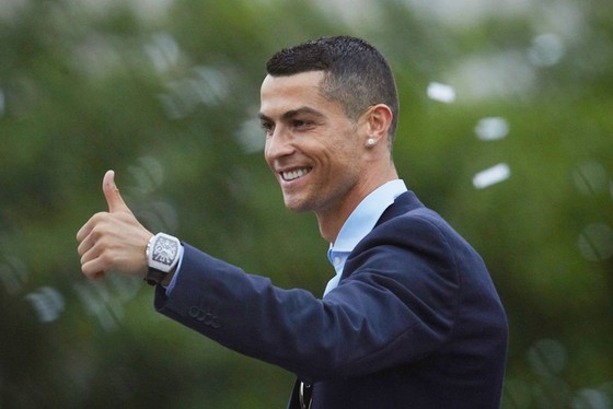 Theo Gomes thì không có đội bóng nào tốt hơn Real giúp Ronaldo giành QBV. Ảnh: Getty Images