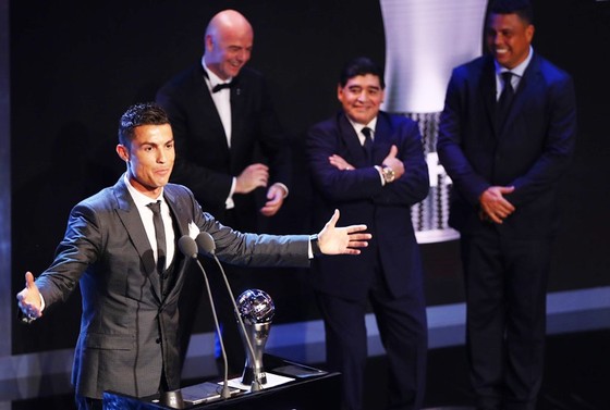 Ronaldo liệu có thống trị The Best thêm năm nữa? Ảnh: Getty Images