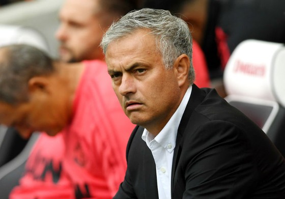 Một biểu hiện của Jose Mourinho trên băng ghế huấn luyện. Ảnh: Getty Images  