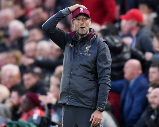 HLV Jurgen Klopp đã yêu cầu Liverpool chơi thận trọng hơn. Ảnh: Getty Images    
