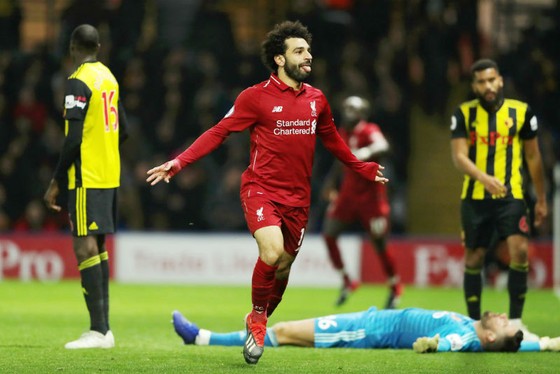 Mohamed Salah hy vọng Liverpool sẽ nâng cúp trên sân nhà ở ngày cuối cùng. Ảnh: Getty Images  