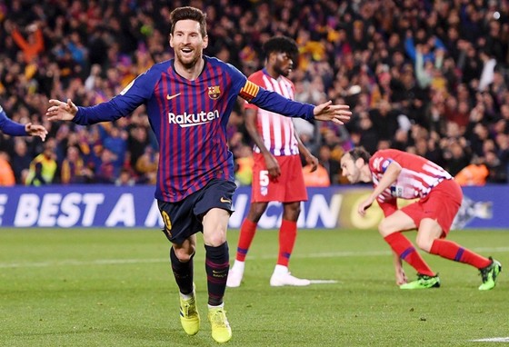Lionel Messi mừng bàn thắng trong ngày thiết lập kỷ lục. Ảnh: Getty Images    