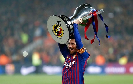 HLV Klopp hé lộ nỗi lo lớn nhất khi đối đầu Barca ảnh 1