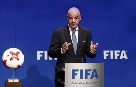 Chủ tịch FIFA, Gianni Infantino đã không thành công với ý tưởng của mình. Ảnh: Getty Images
