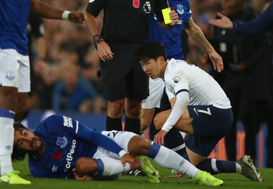 Tottenham kháng cáo thẻ đỏ của Son, tranh cãi về VAR vẫn nóng ảnh 1