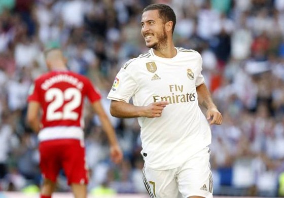 Eden Hazard và niềm vui ghi bàn duy nhất trong màu áo Real Madrid. Ảnh: Getty Images