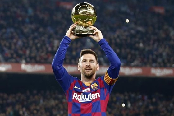 Lionel Messi tỏa sáng ngay sau khi giành Quả bóng vàng thứ 6. Ảnh: Getty Images