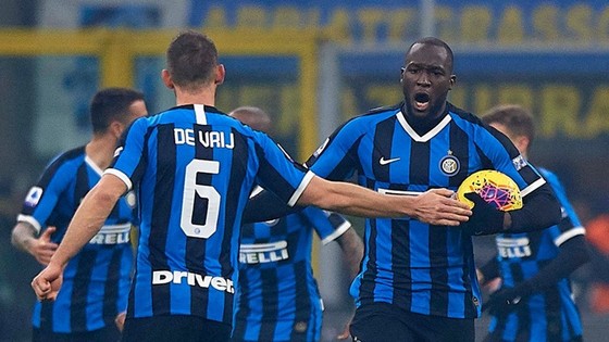 Inter tiếp tục nuôi mộng vô địch sau màn ngược dòng quả cảm. Ảnh: Getty Images