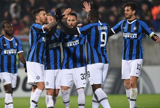 Inter Milan chưa thể nỗ lực bám đuổi Juventus vì ảnh hưởng của Covid-19. Ảnh: Getty Images