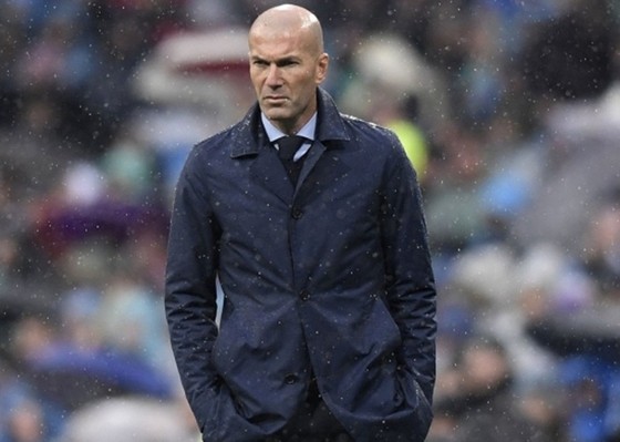 HLV Zinedine Zidane bất ngờ khi úp mở tương lai ở thời điểm này. Ảnh: Getty Images    