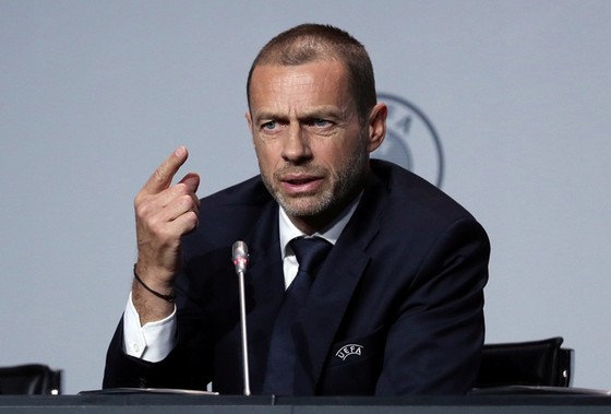 UEFA hay Chủ tịch Aleksander Ceferin đều thừa nhận bóng đá có trở lại hay không phụ thuộc vào tình hình dịch bệnh. Ảnh: Getty Images   