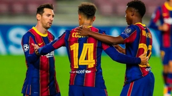 Rashford lại giúp Man.United nhấn chìm Paris SG, Barca thắng tưng bừng ảnh 1