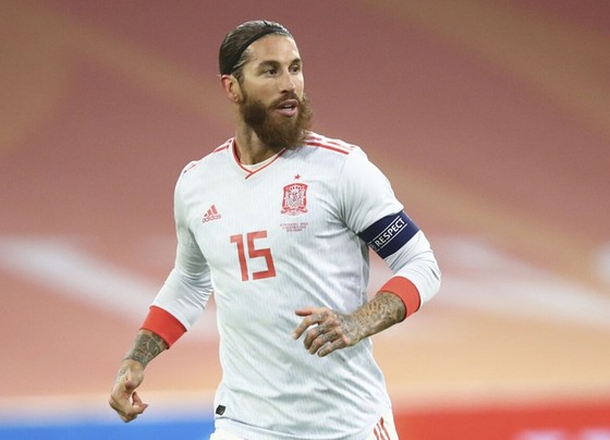 Sergio Ramos trong trận hòa 1-1 với Hà Lan hôm thứ tư. Ảnh: Getty Images  