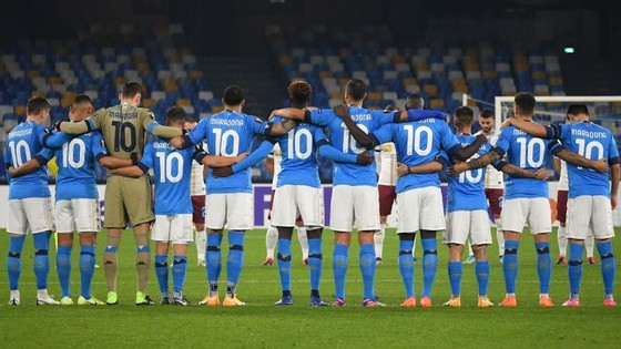 Europa League: Arsenal, Leicester, AS Roma và Hoffenheim vượt qua vòng bảng ảnh 1