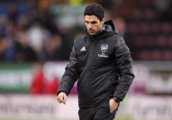 HLV Mikel Arteta sẽ rất khó khăn để xoay chyển tình thế tại Arsenal. Ảnh: Getty Images  