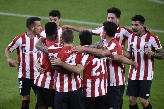 Athletic Bilbao đã gây sốc khi loại bỏ nhà vô địch Real Madrid.