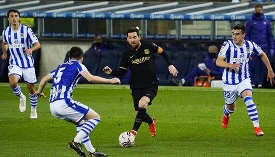 Messi ghi cú đúp, Barca hủy diệt chủ nhà Sociedad ảnh 1
