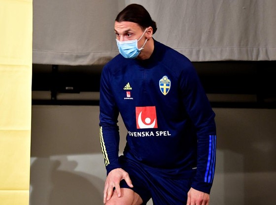 Zlatan Ibrahimovic đã trở lại đội tuyển Thụy Điển sau 4 năm vắng mặt. Ảnh: Reuters    