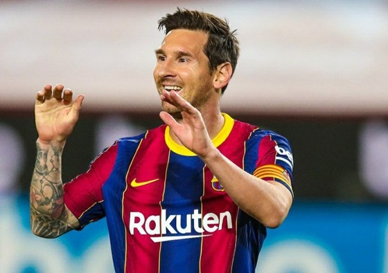 Lionel Messi sẽ nhận đề nghị gia hạn trước khi mùa giải kết thúc. Ảnh: Getty Images    