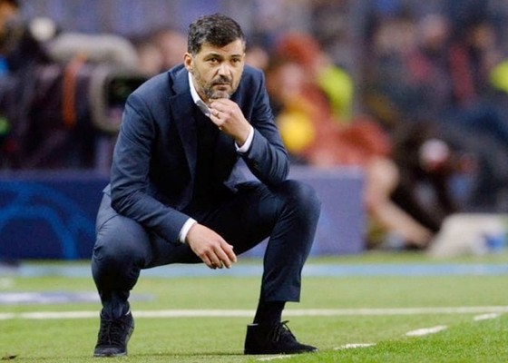 HLV Sergio Conceicao lo ngại Porto sẽ gặp khó trước một Chelsea đã cảnh giác. Ảnh: Getty Images      