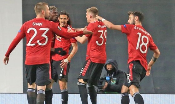 Quỷ đỏ đã mở toang cánh cửa vào chung kết Europa League. Ảnh: Getty Images