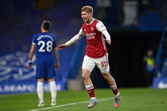 HLV Tuchel nhận lỗi khi Chelsea thua derby London ảnh 1