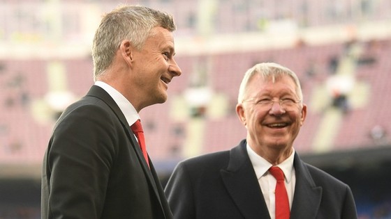 Sir Alex Ferguson cũng từng có những tư vấn hữu ích cho Ole Gunnar Solskjaer. Ảnh: Getty Images