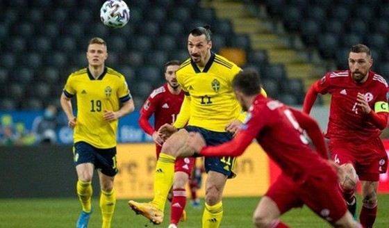 Zlatan Ibrahimovic đã kết thúc chóng vánh lần trở lại đầy cảm xúc cùng tuyển Thụy Điển. 