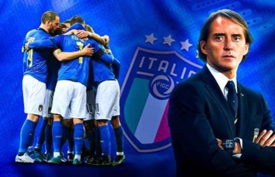HLV Roberto Mancini bao gồm trong đội hình những cái tên mà ông đánh giá cao nhất.