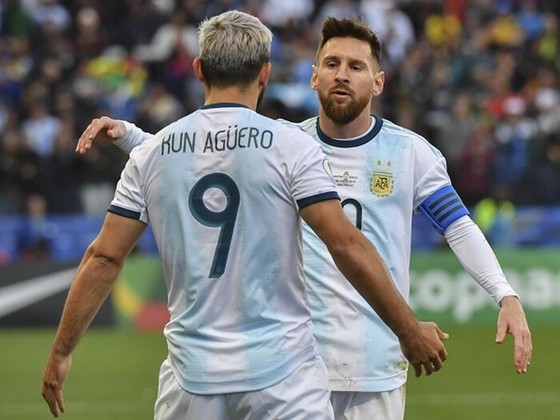 Lionel Messi và Sergio Aguero hy vọng cuối cùng có thể mang về một danh hiệu cho La Albiceleste.