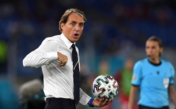 HLV Roberto Mancini rõ ràng có thể hài lòng với khởi đầu ấn tượng. Ảnh: Getty Images