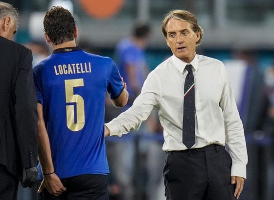 Italy - Thụy Sĩ 3-0: Azzurri ung dung giành vé đầu tiên vào vòng knock-out ảnh 1
