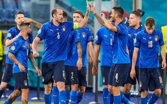 Italy đã mang hình ảnh hoàn toàn mới đầy phấn khích tại giải.
