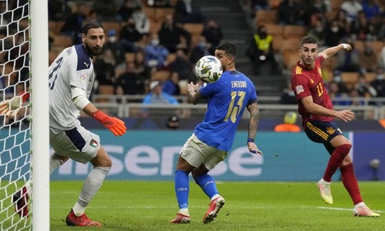 Italia kết thúc chuỗi trận bất bại ảnh 1