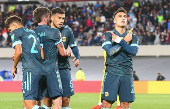 Brazil, Argentina đồng loạt đến gần Qatar 2022 ảnh 1