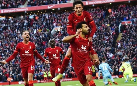 Mohamed Salah khiến đồng đội phấn khích sau tuyệt phẩm trong trận hòa Man.City 2-2.