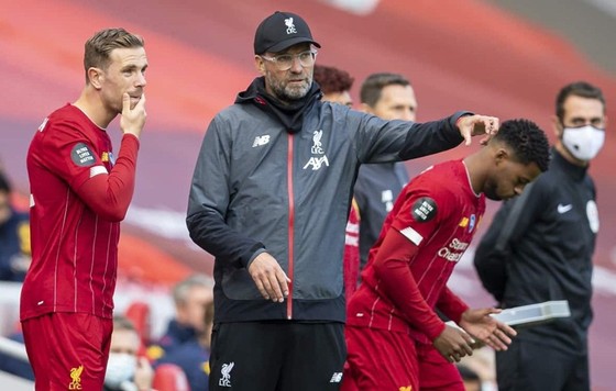 HLV Jurgen Klopp ủng hộ Premier League cho phép 5 quyền thay người. Ảnh: Getty Images